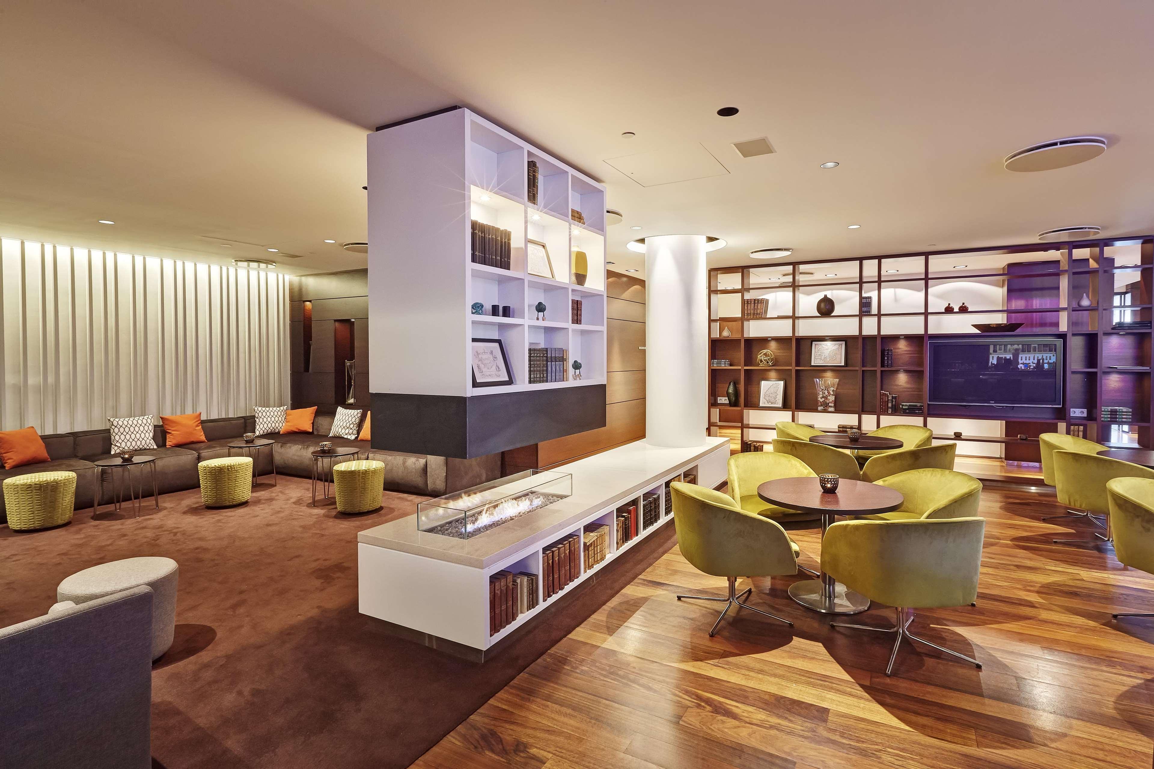 Hilton Reykjavik Nordica Hotel Bagian luar foto
