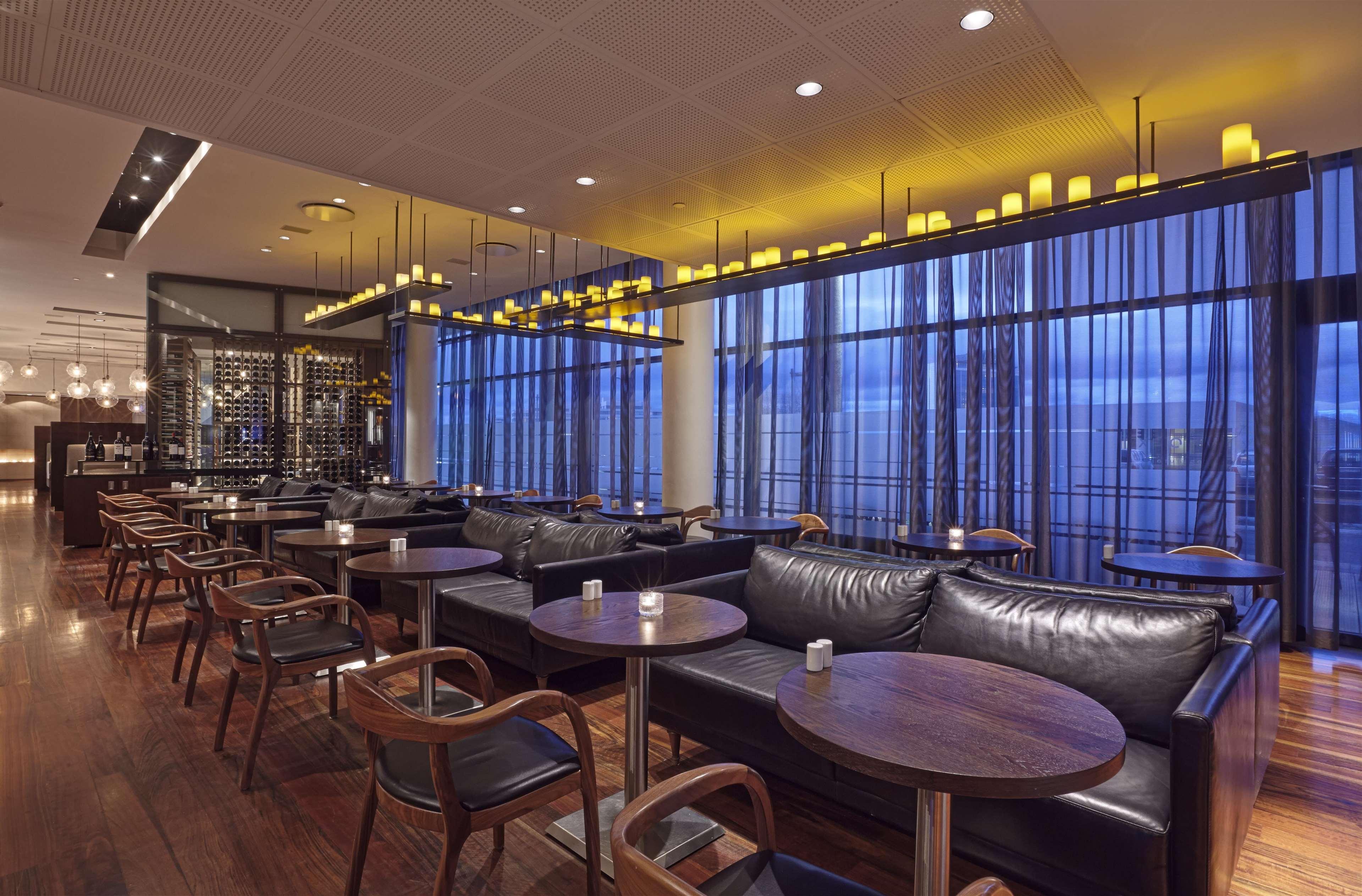 Hilton Reykjavik Nordica Hotel Bagian luar foto
