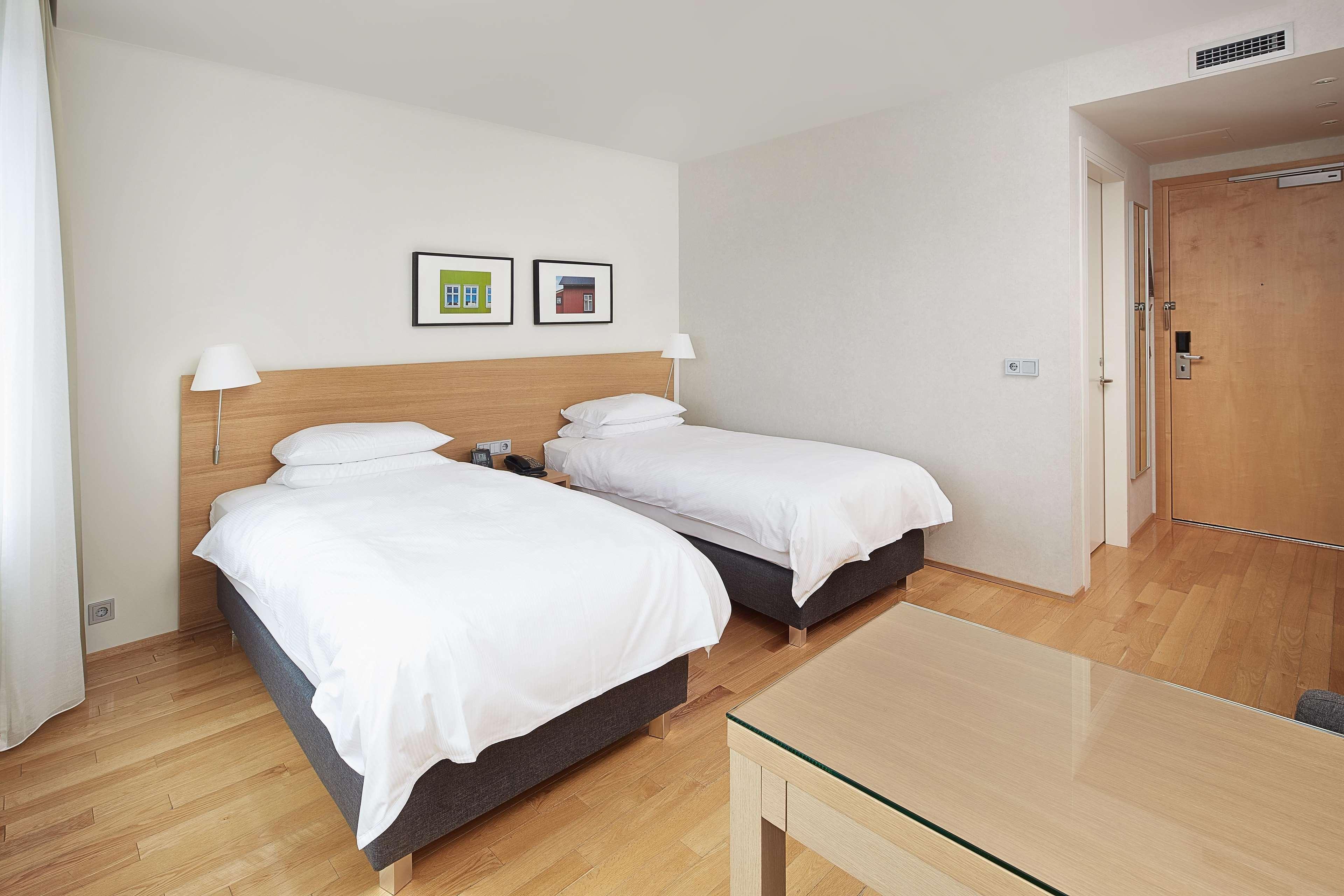 Hilton Reykjavik Nordica Hotel Bagian luar foto