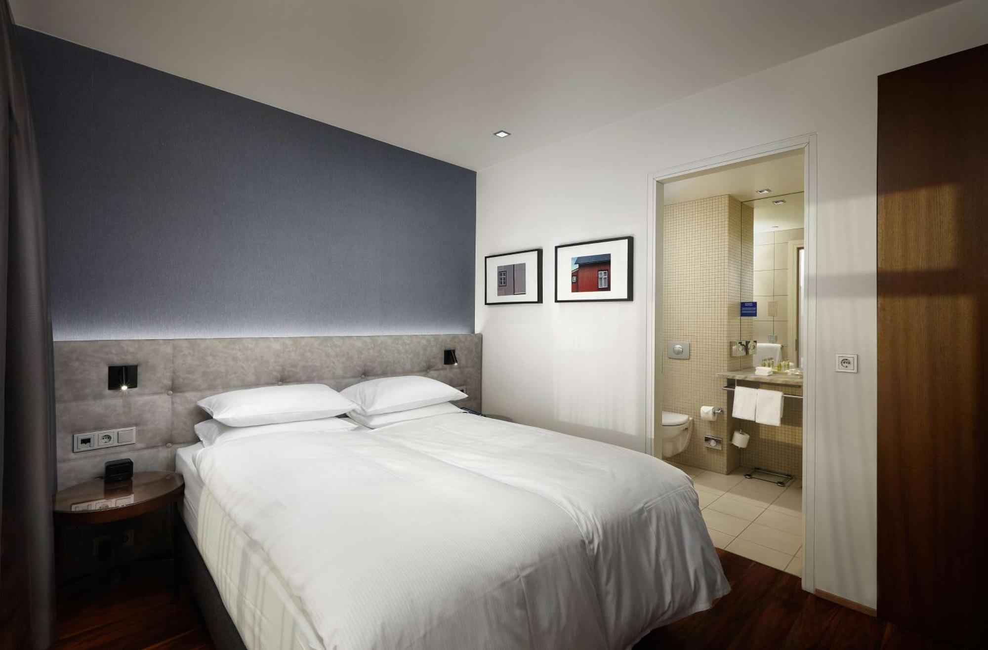 Hilton Reykjavik Nordica Hotel Bagian luar foto