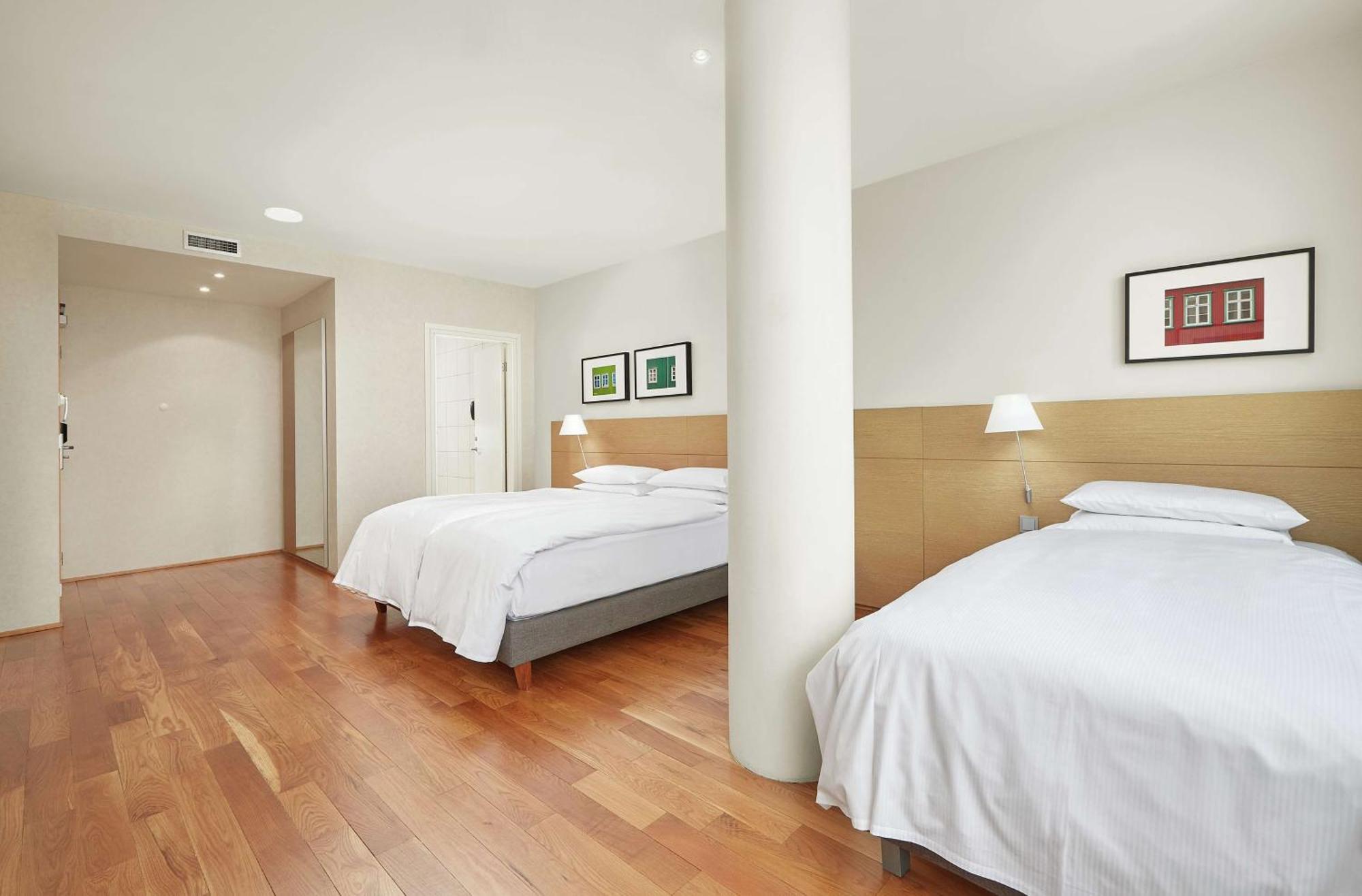 Hilton Reykjavik Nordica Hotel Bagian luar foto